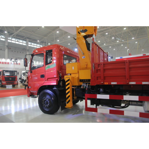 Dongfeng Chassis 8 Ton Mobile Truck Crane